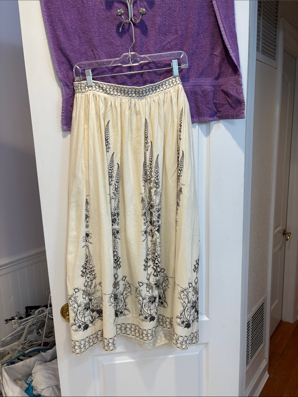 NWT Max Studio Cream Maxi Skirt with Black Floral Print